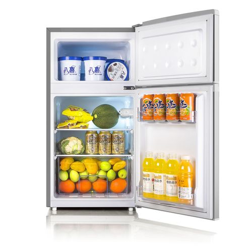 Réfrigérateur 2 Portes STR-150F, intérieur spacieux pour une petite cuisine."