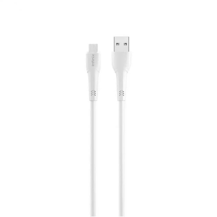 Câble Infinix XDM22 blanc déroulé, connecteur USB-A à droite et micro-USB à gauche