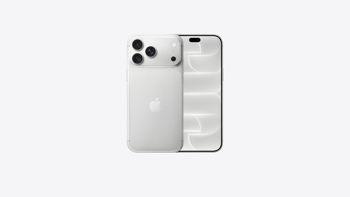 iPhone 18 Pro Max coloris argent, finition aluminium claire satinée, face arrière et grand écran côte à côte