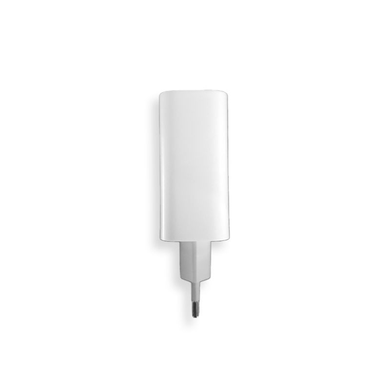 Silhouette verticale du bloc chargeur Infinix 45 W blanc, vue de dessus sans marquage apparent